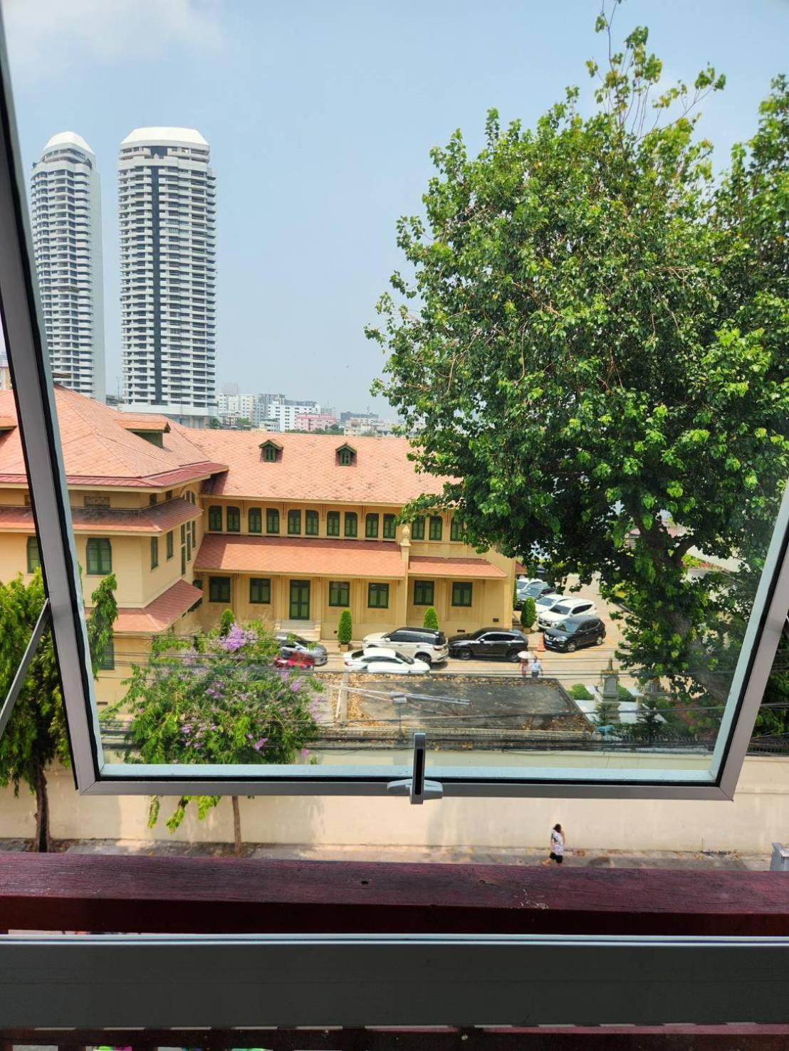Casa Picasso Near Chabad House Hotel Bangkok Buitenkant foto
