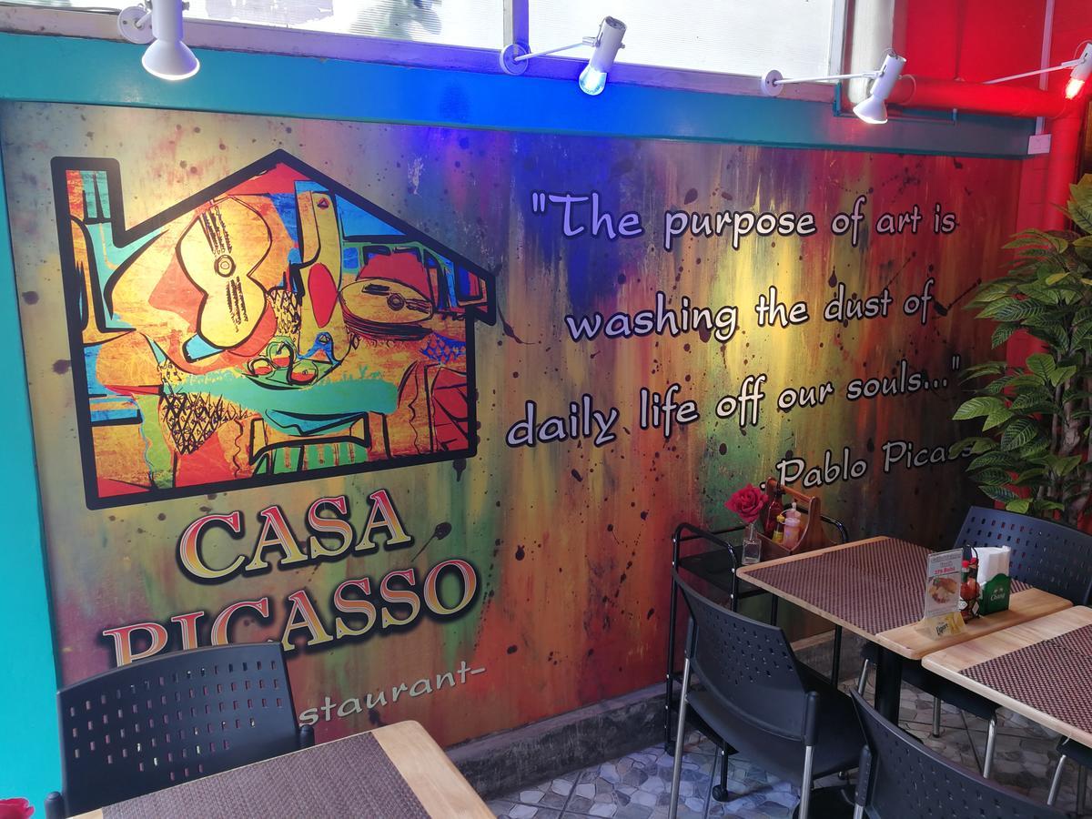 Casa Picasso Near Chabad House Hotel Bangkok Buitenkant foto