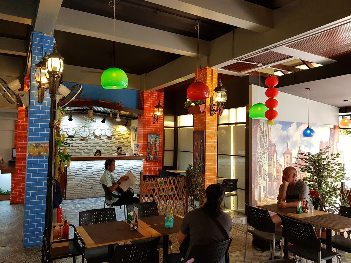 Casa Picasso Near Chabad House Hotel Bangkok Buitenkant foto